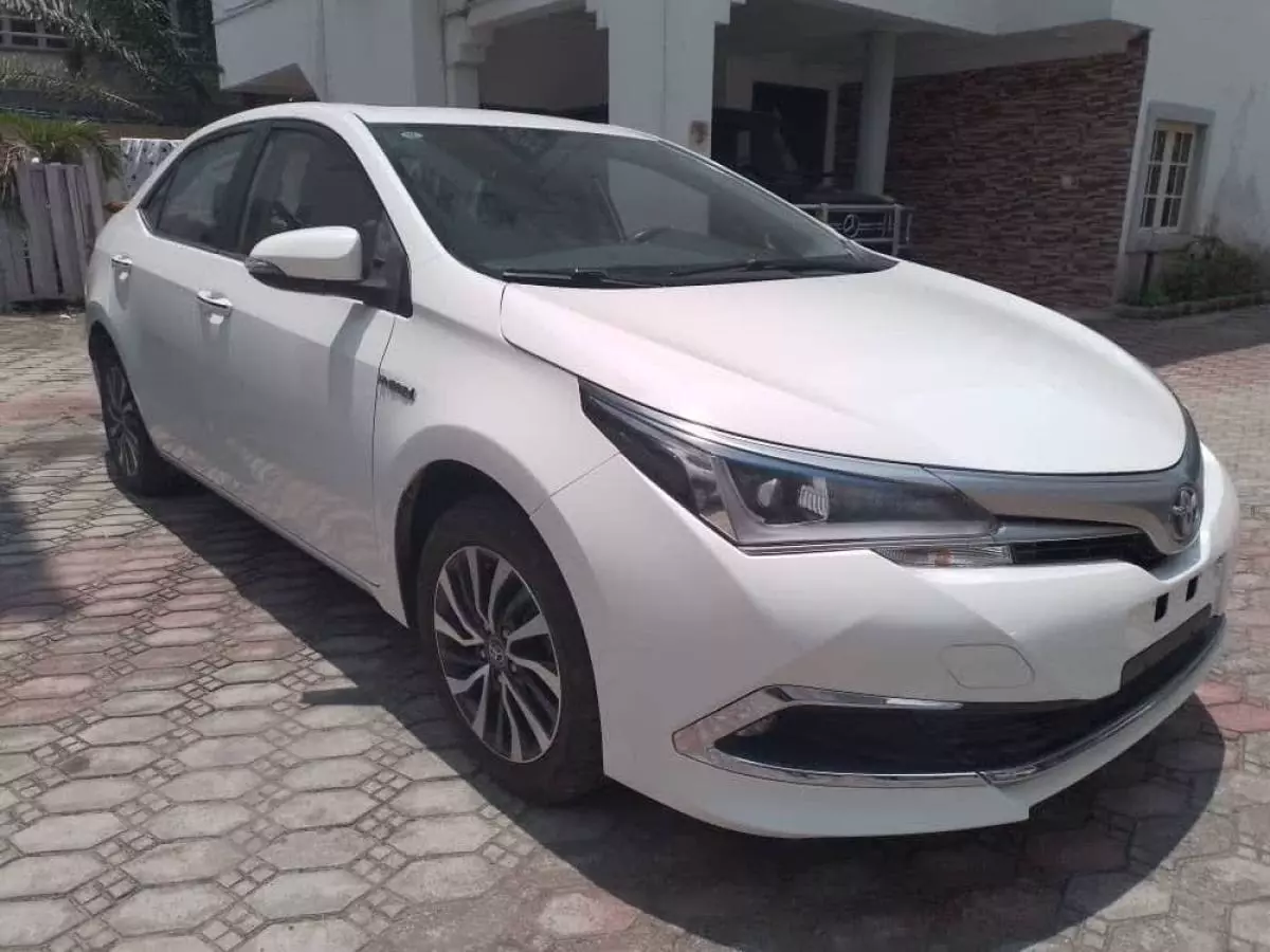 Toyota Corolla Hybrid    - 2019