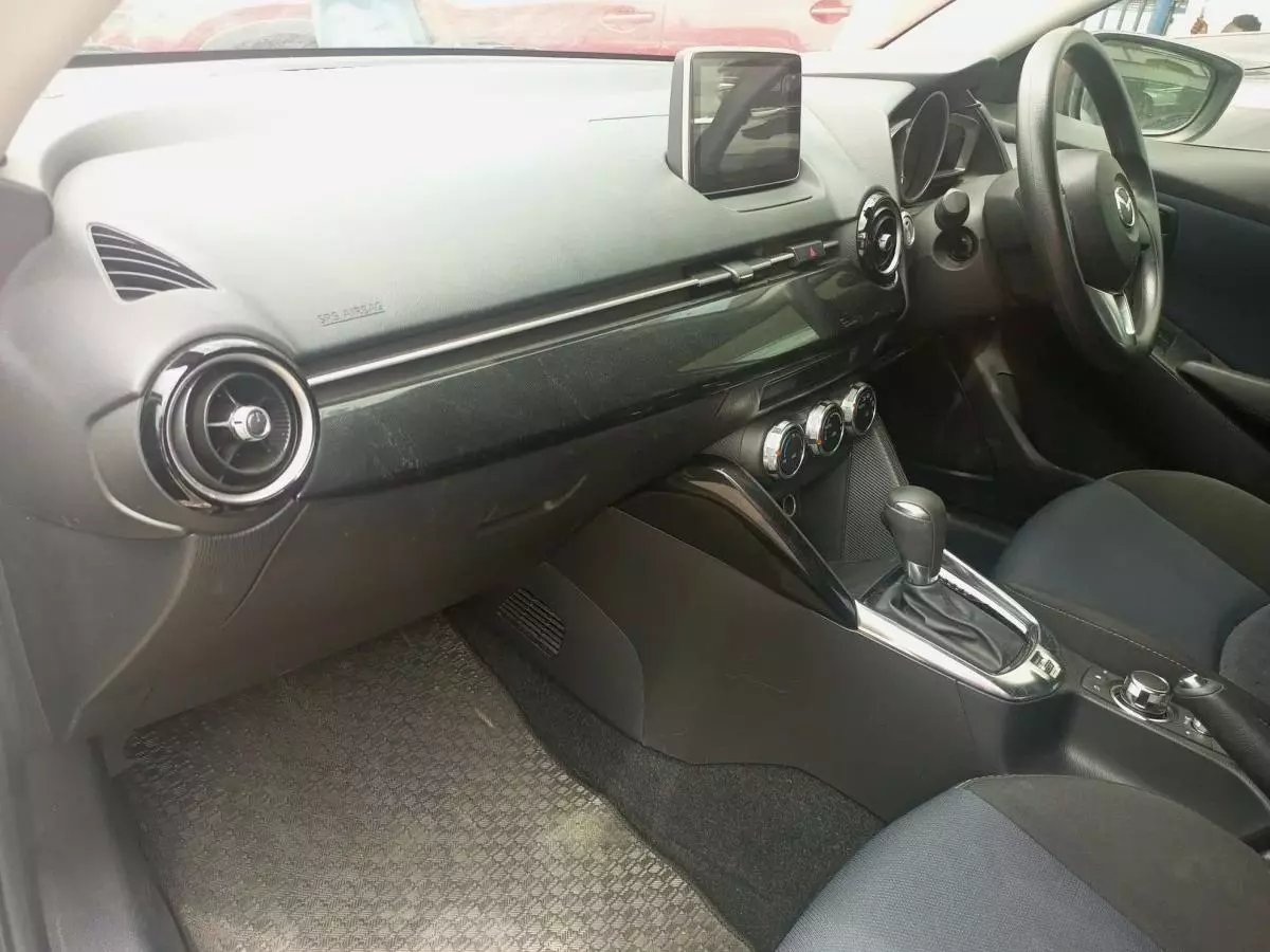 Mazda Demio - 2015