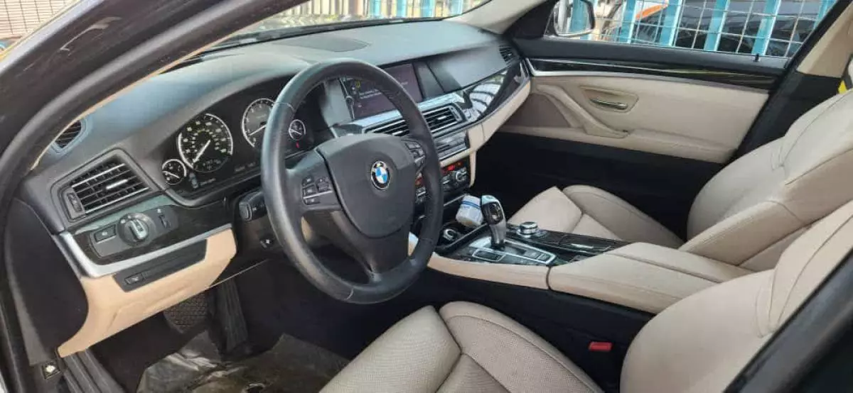 BMW 535i   - 2012