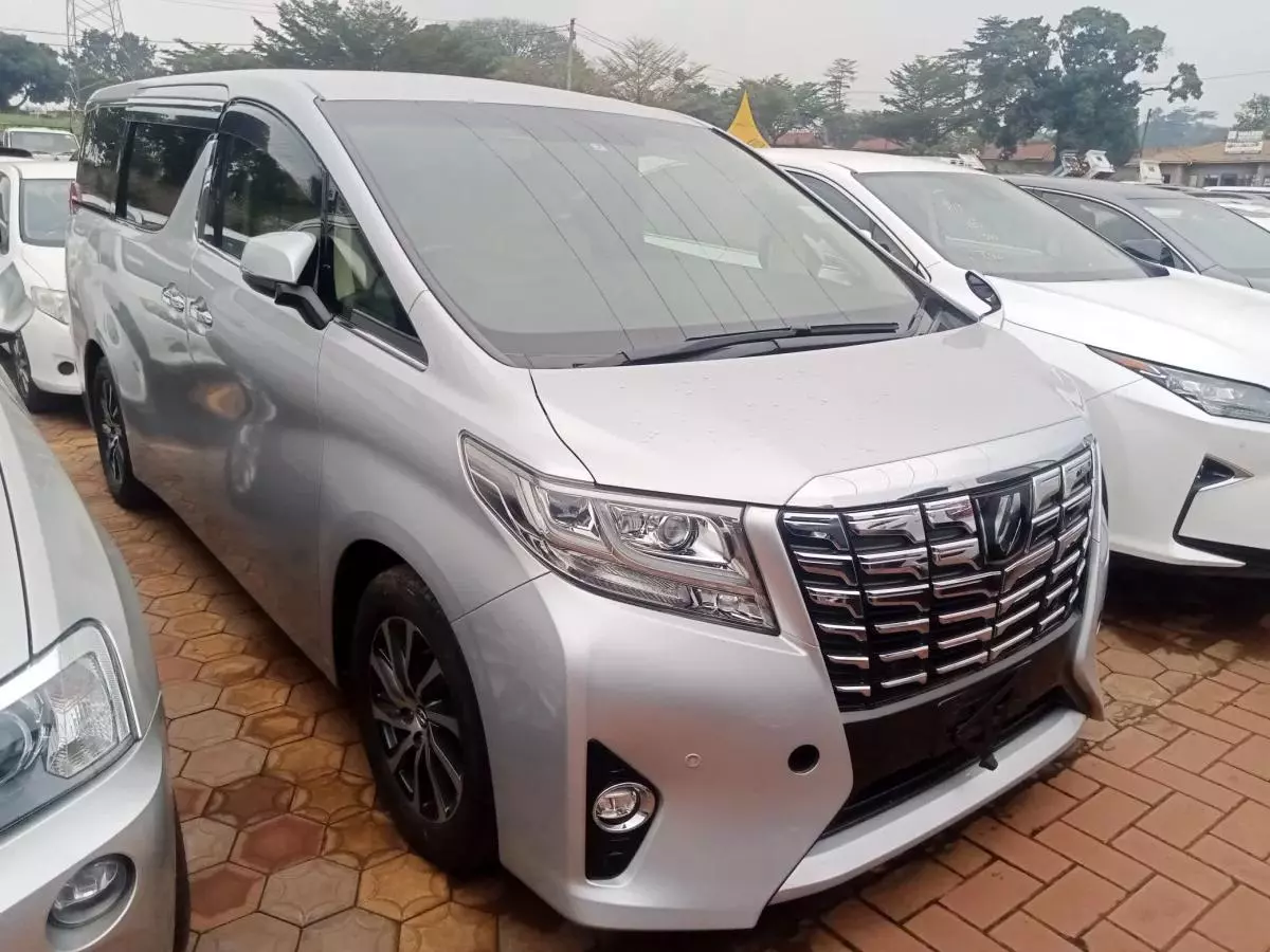 Toyota Alphard   - 2018