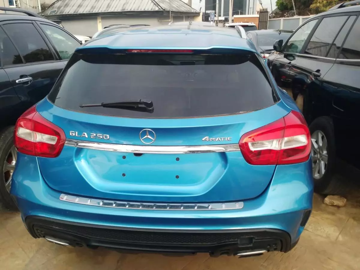 Mercedes-Benz GLA 250   - 2015