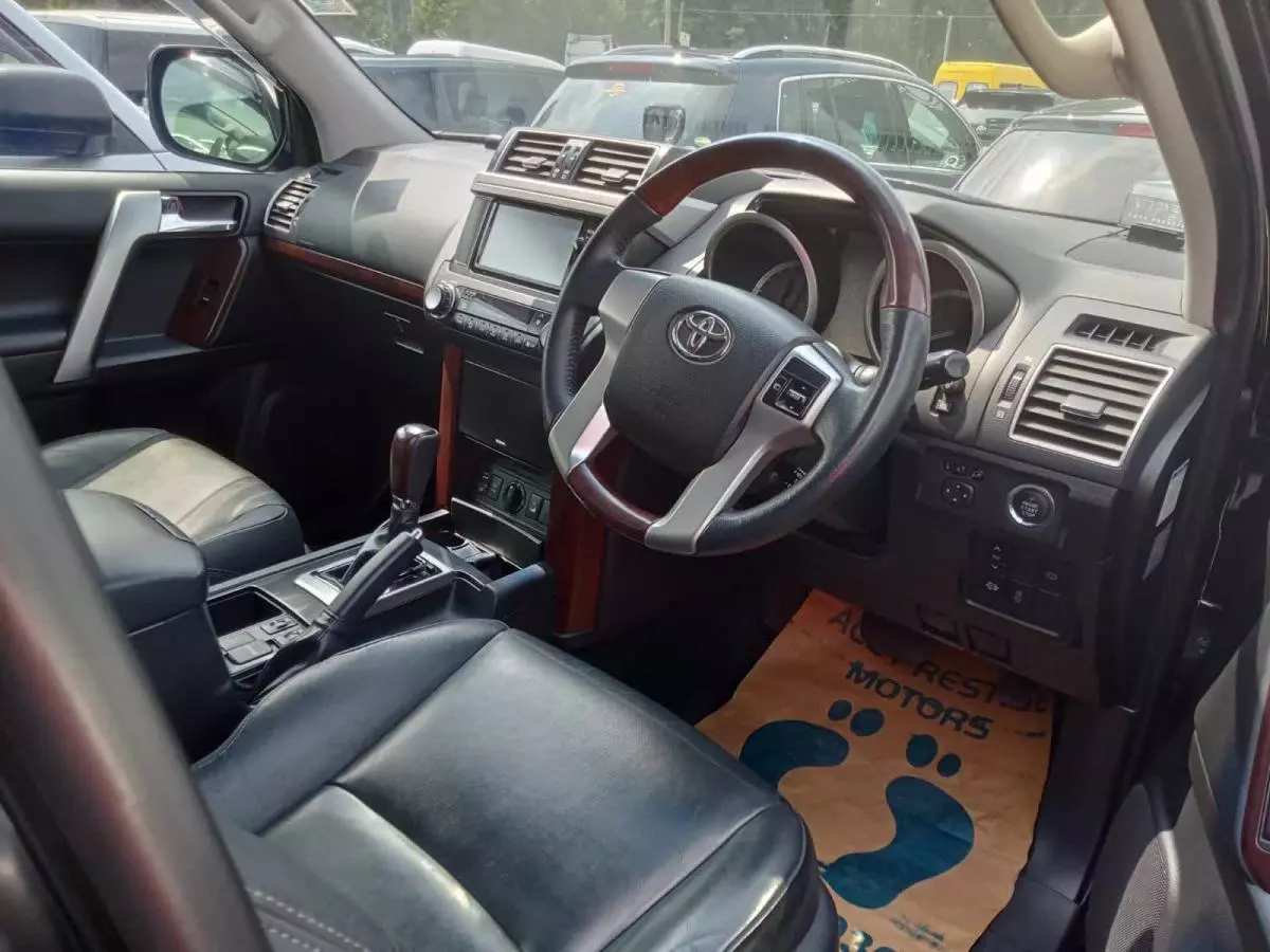 Toyota Landcruiser prado TX - 2015