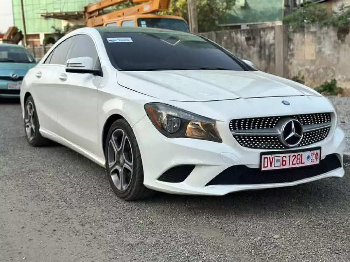 Mercedes-Benz CLA 250   - 2014