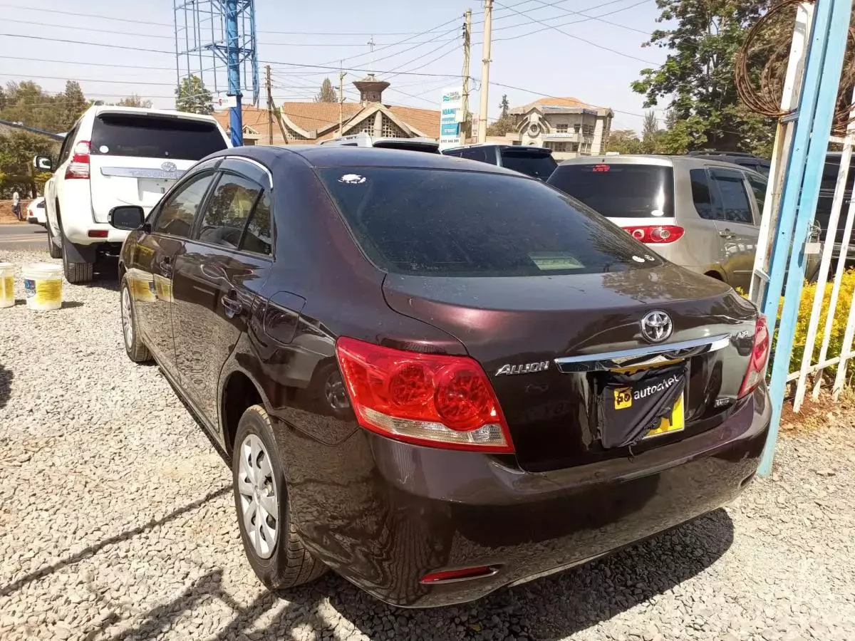 Toyota Allion  - 2010