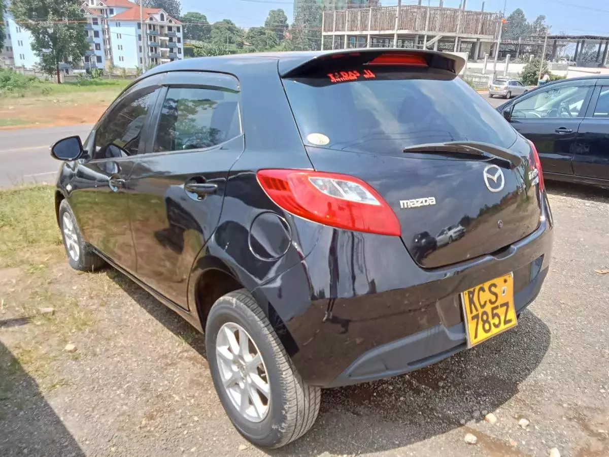 Mazda Demio   - 2011