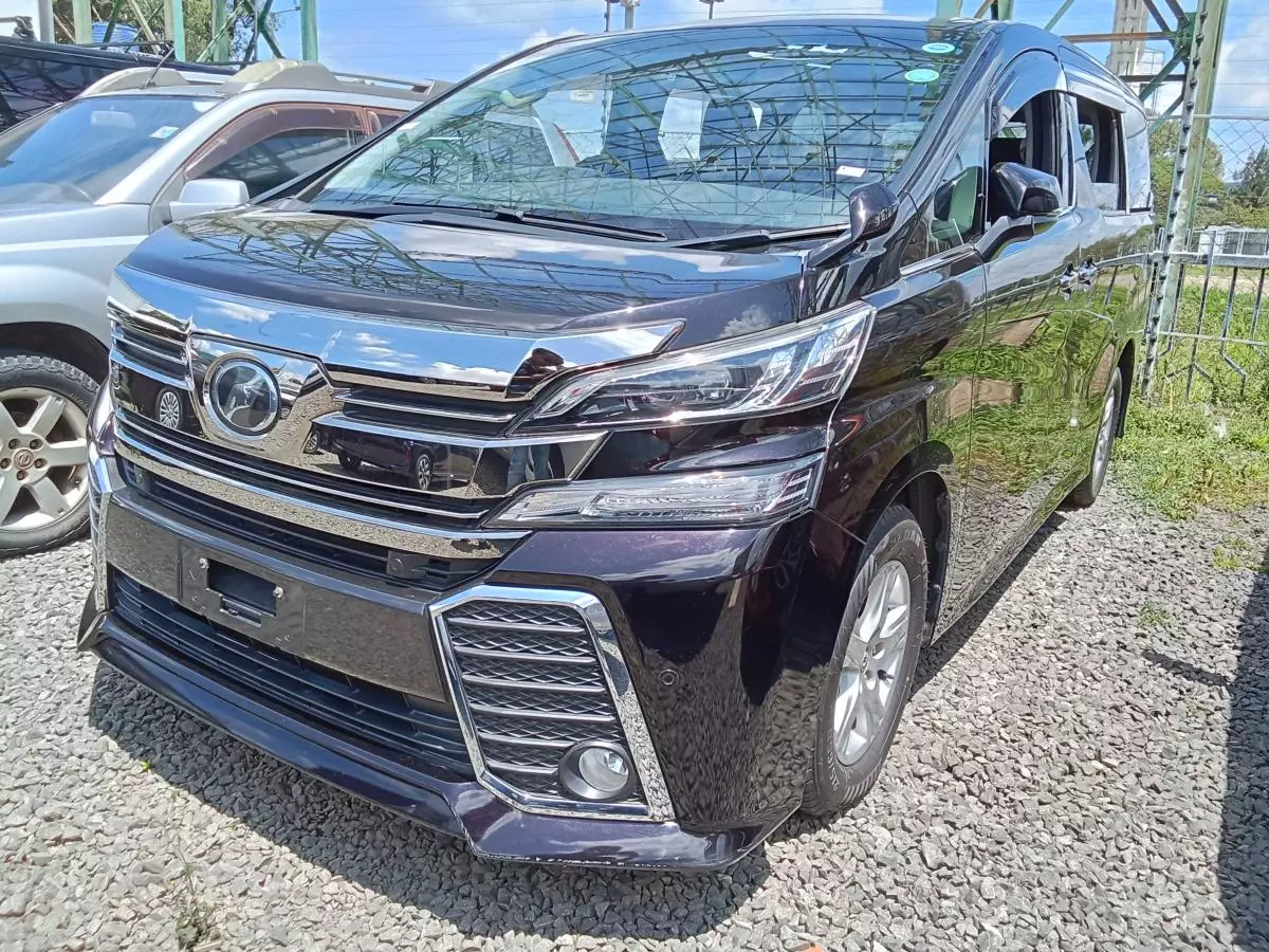 Toyota Vellfire    - 2017