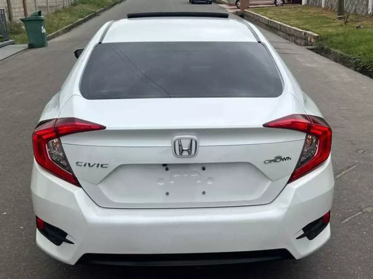 Honda Civic   - 2018