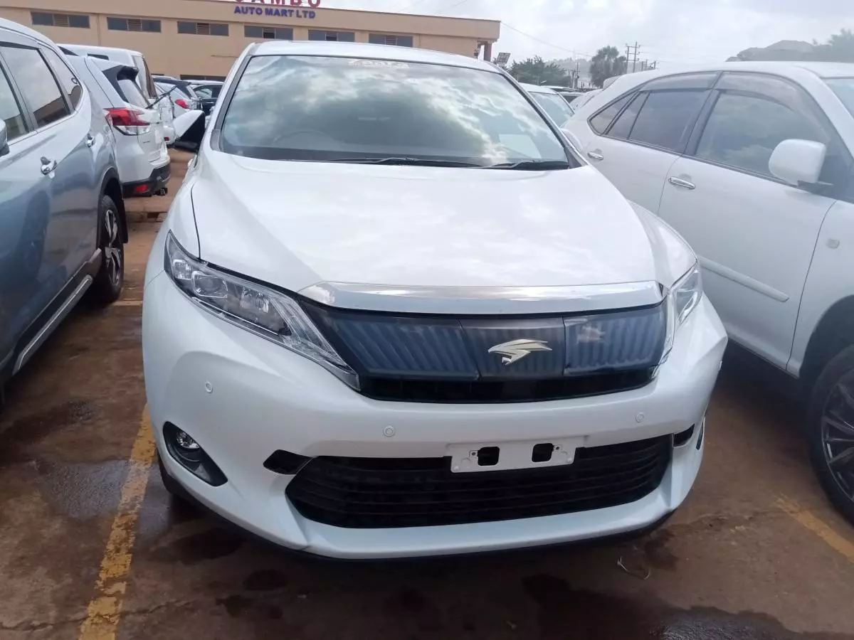 Toyota Harrier   - 2015