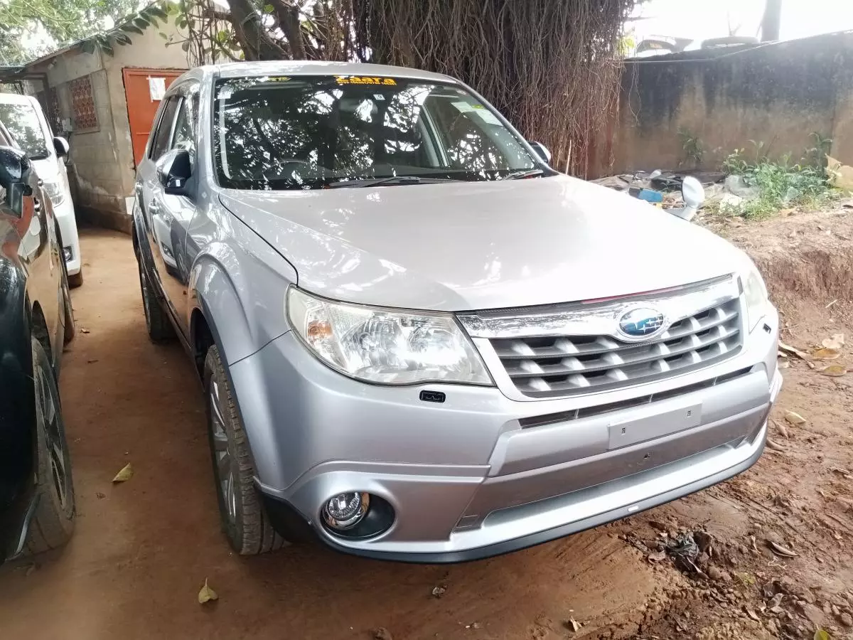 Subaru Forester   - 2011