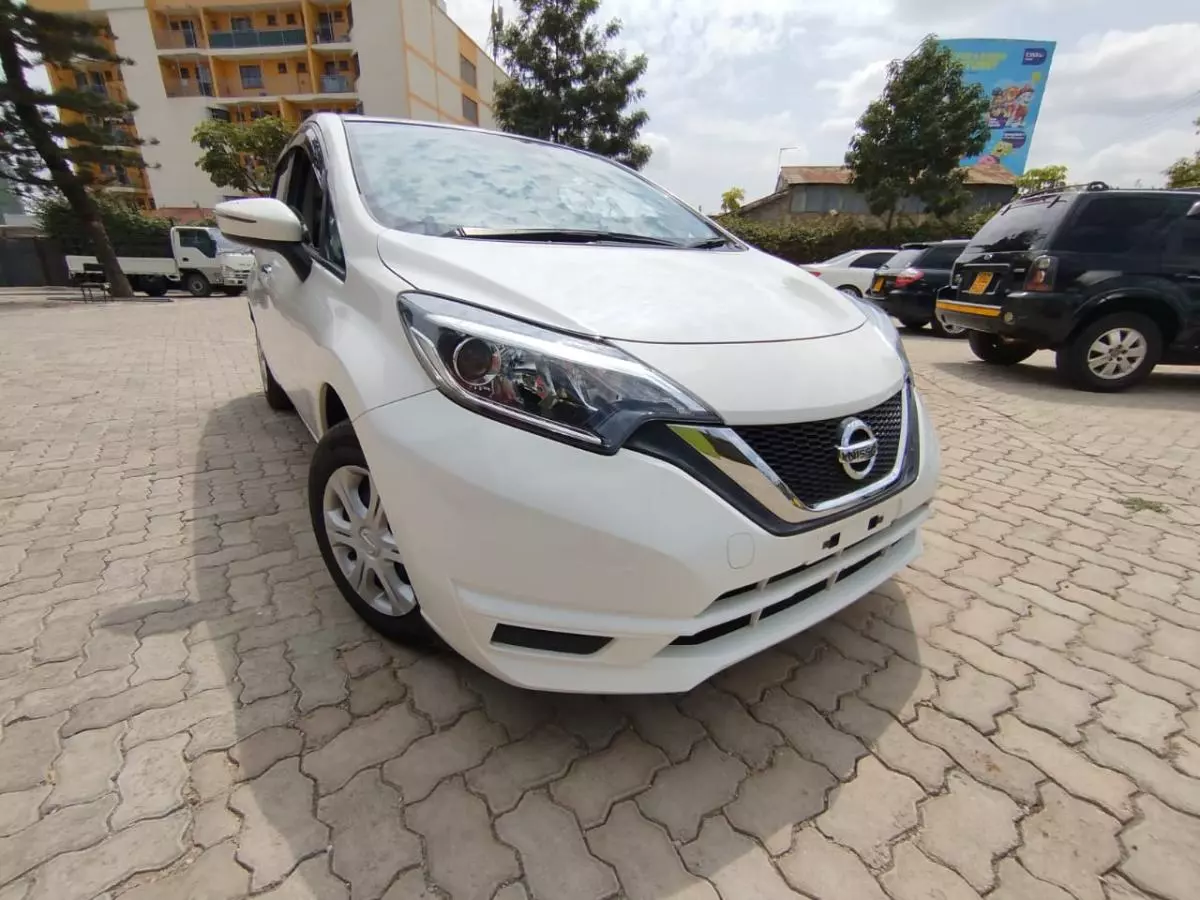 Nissan Note   - 2010