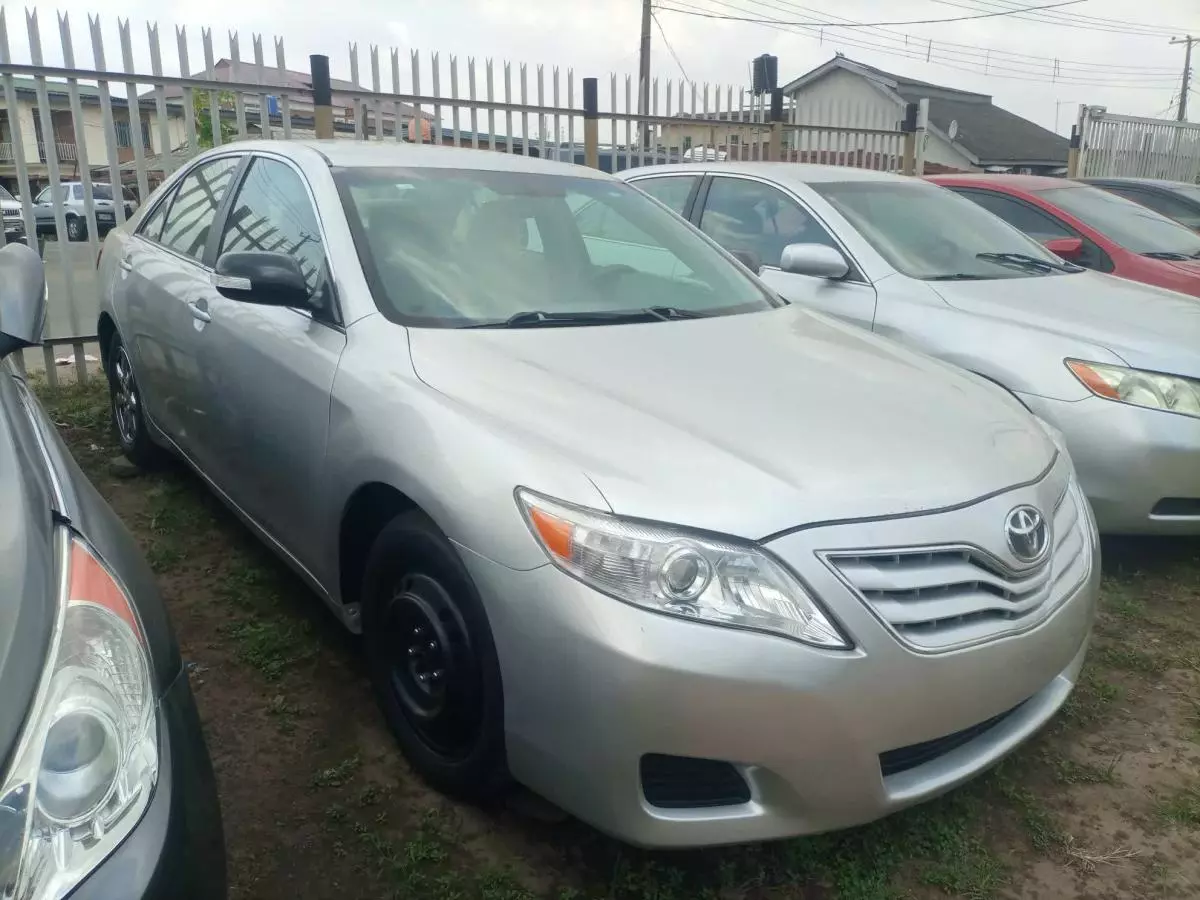 Toyota Camry - 2007