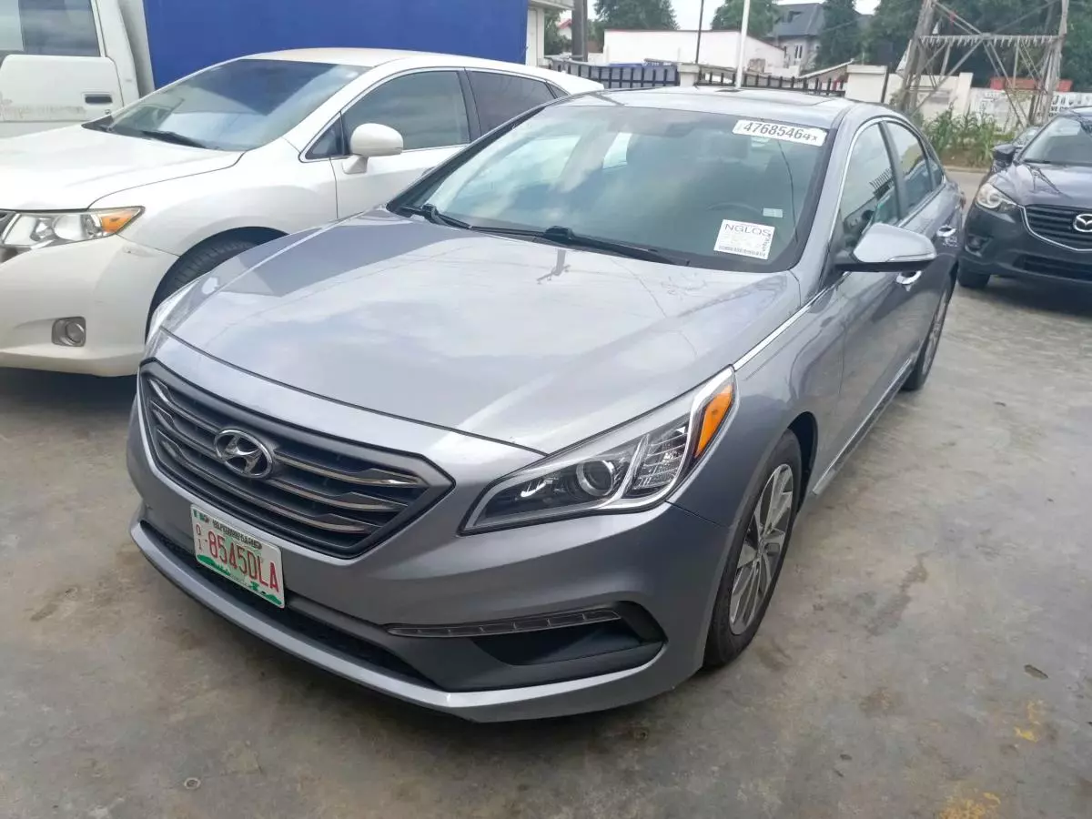 Hyundai Sonata   - 2016