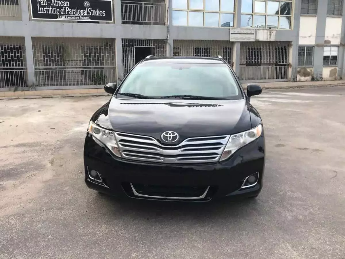 Toyota Venza   - 2011