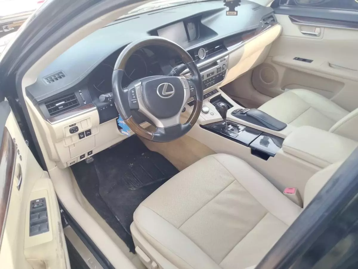 Lexus ES 350   - 2013