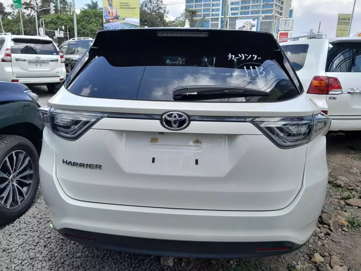 Toyota Harrier - 2015