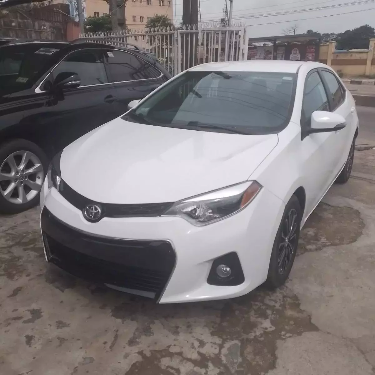 Toyota Corolla   - 2015