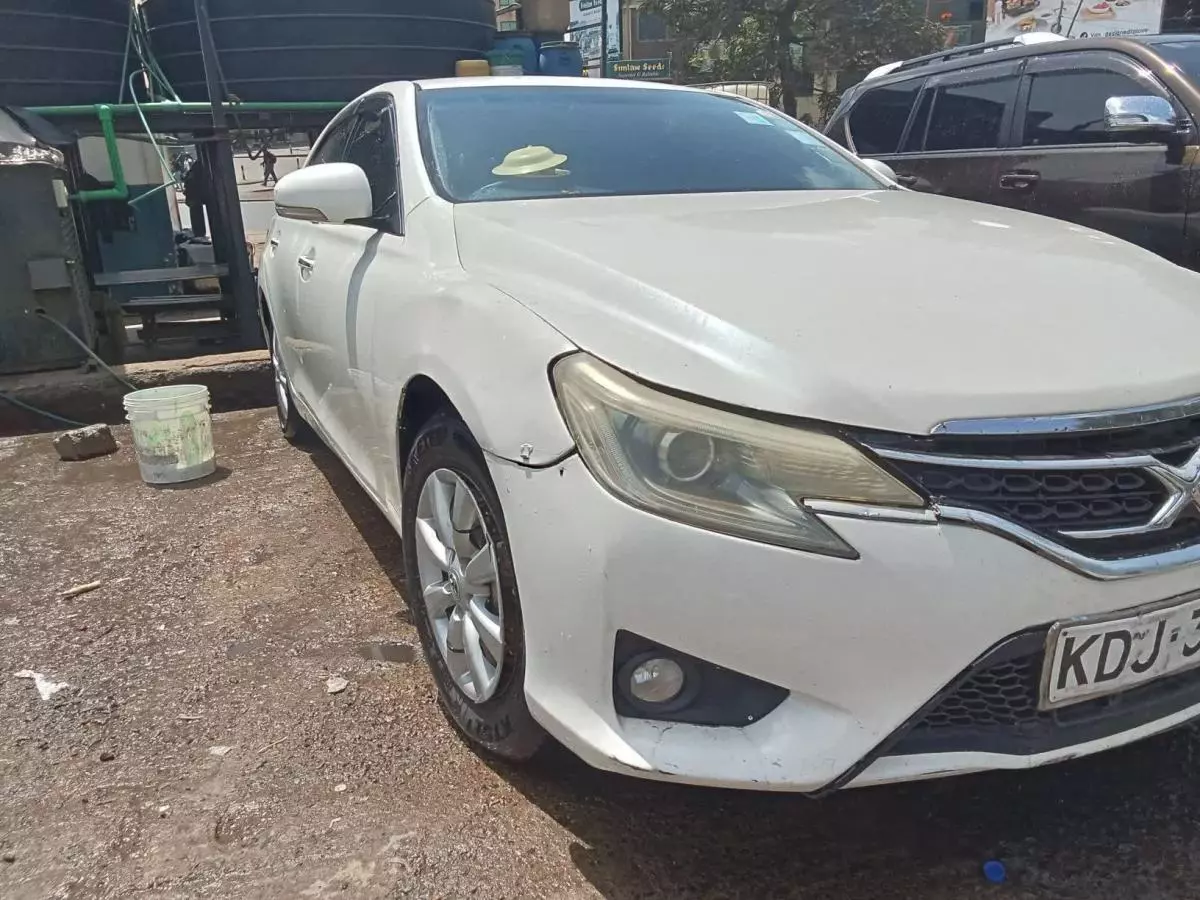 Toyota Mark X   - 2015