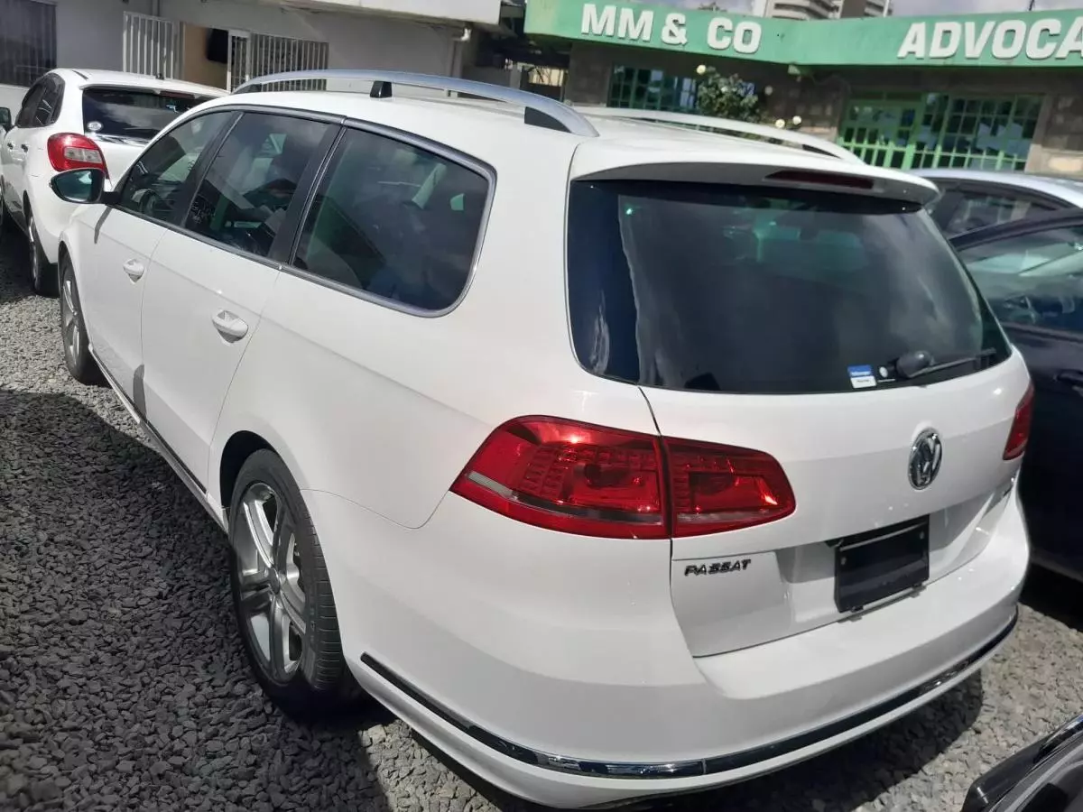 Volkswagen Passat - 2015