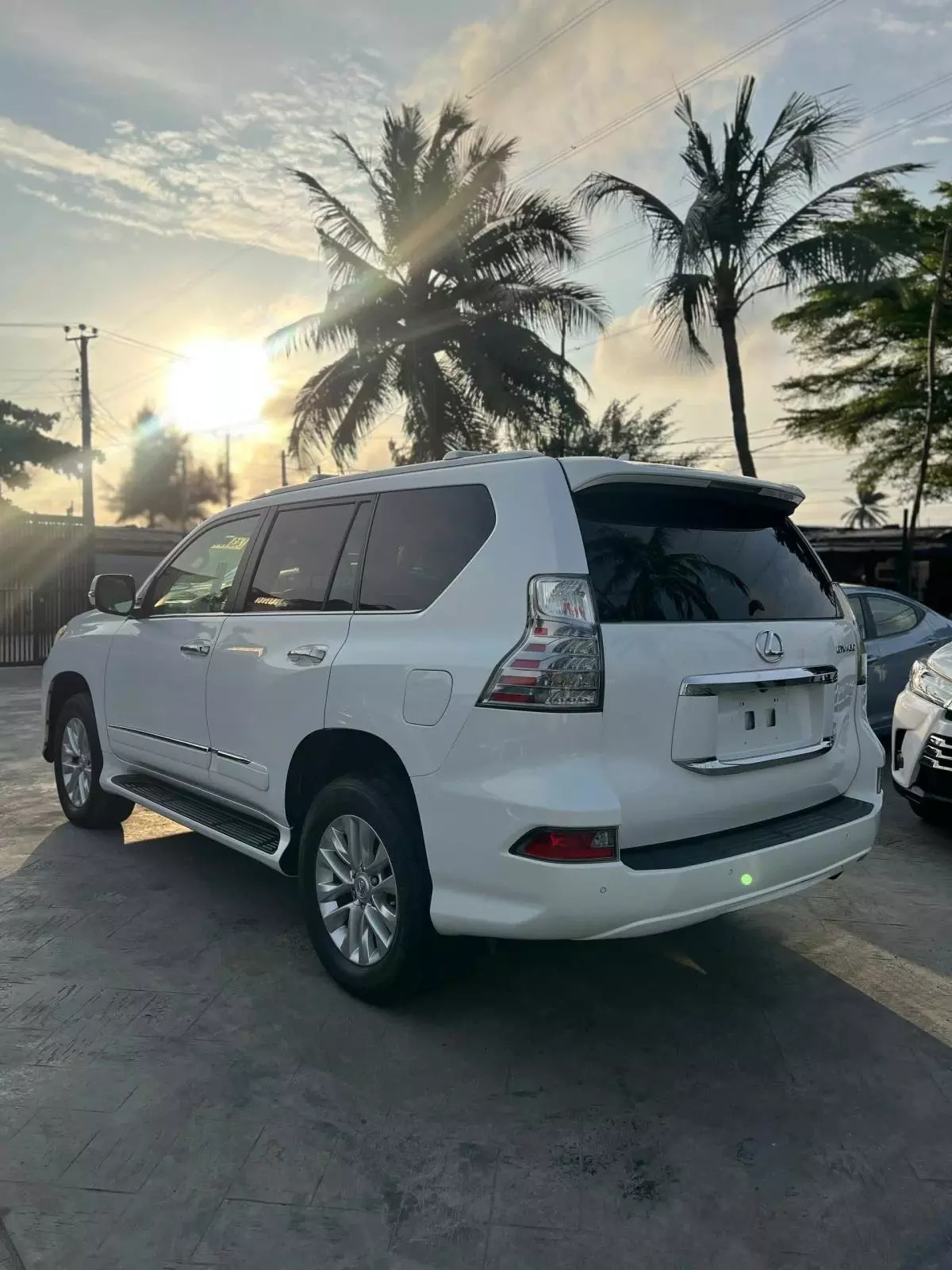 Lexus GX 460   - 2014