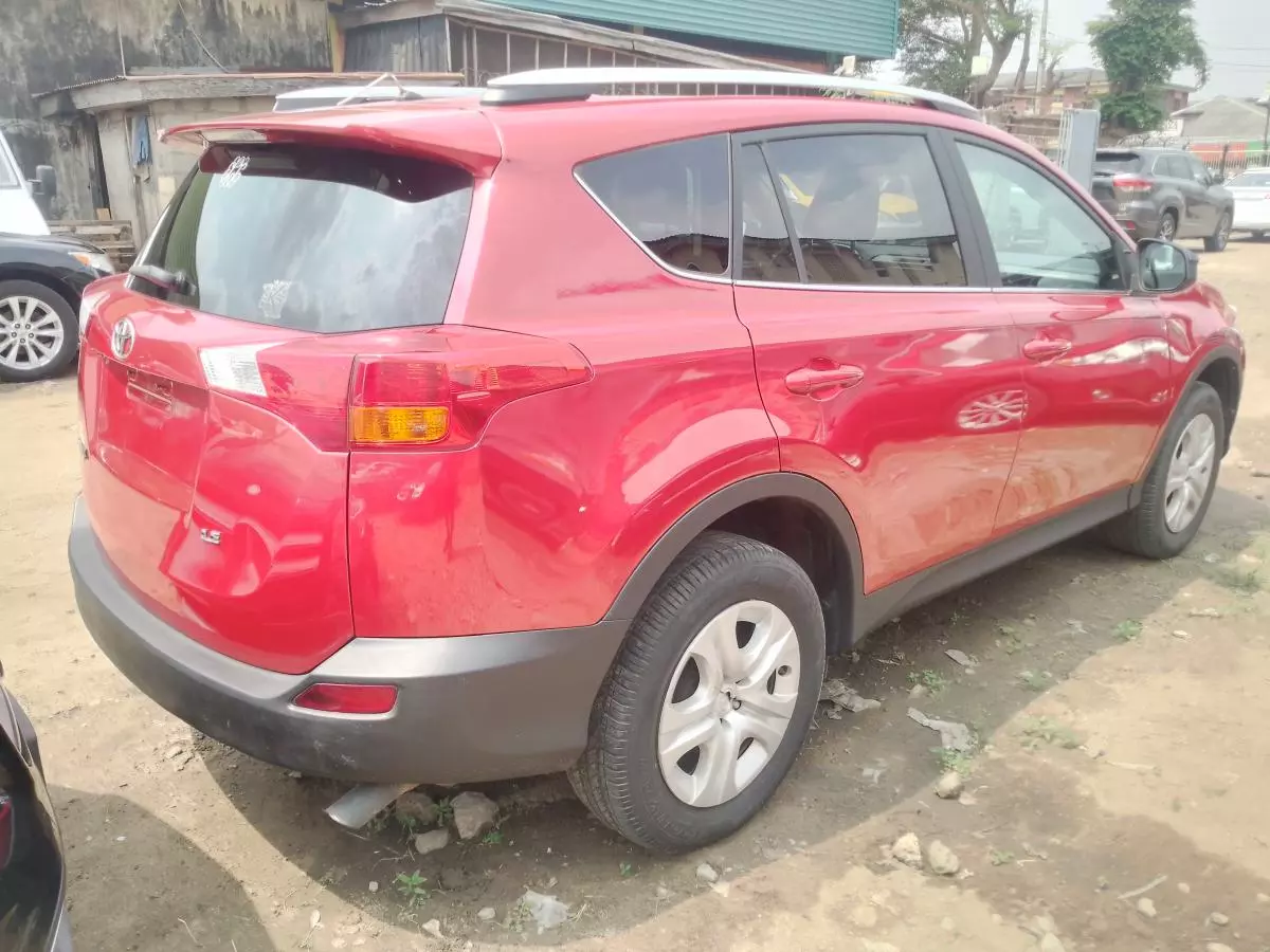 Toyota RAV 4   - 2014