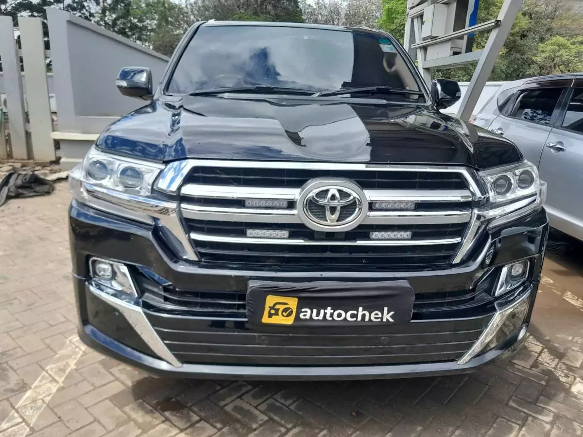 Toyota Landcruiser ZX   - 2011