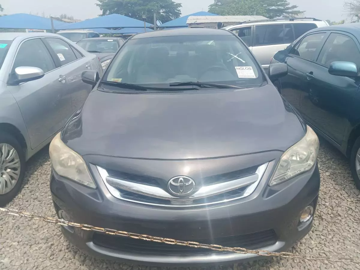 Toyota Corolla   - 2013