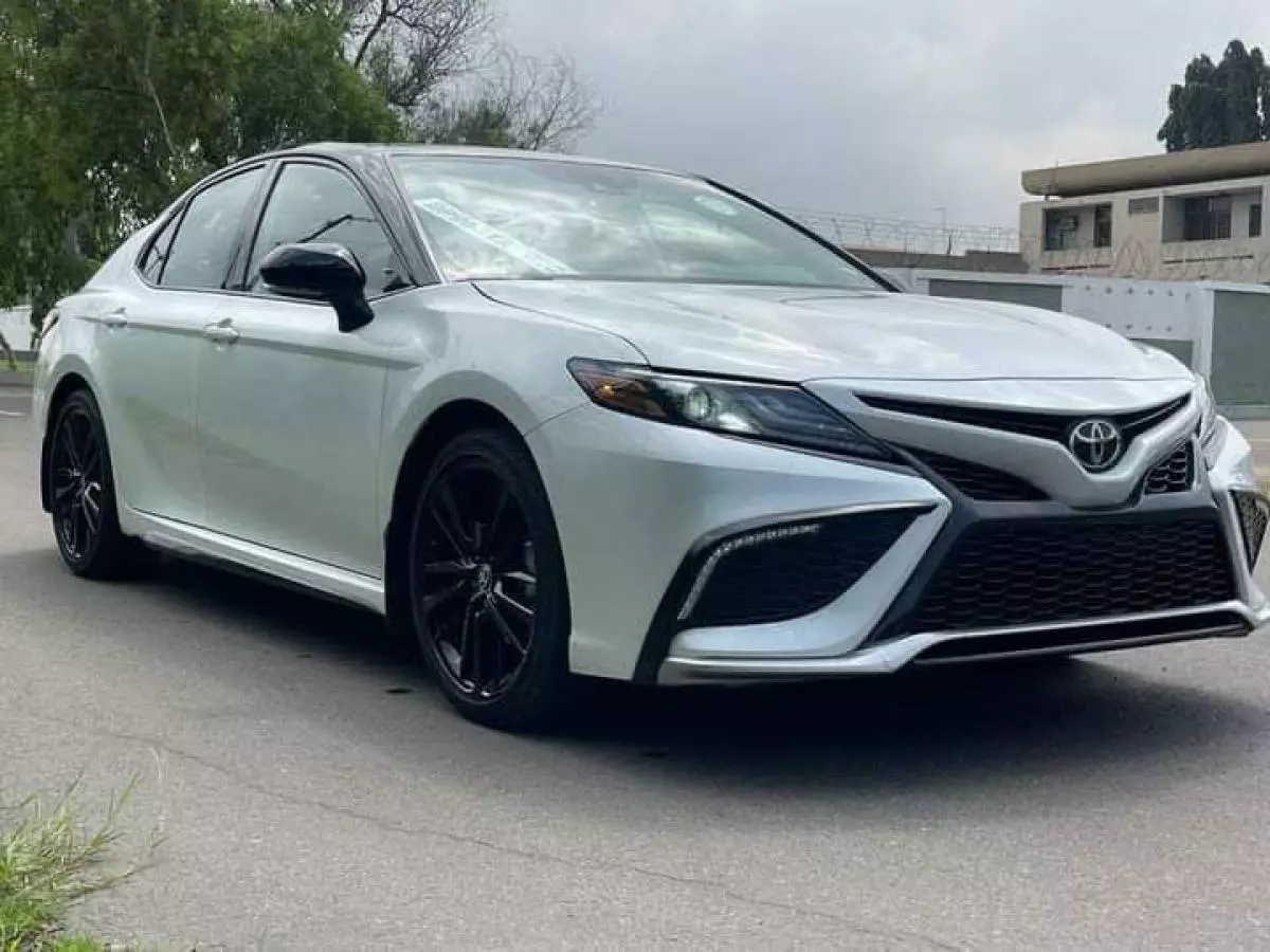 Toyota Camry   - 2023