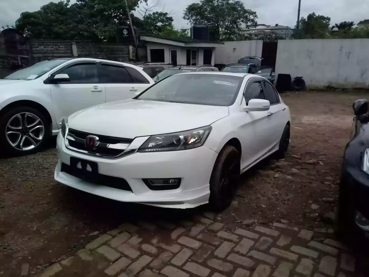 Honda Accord   - 2013