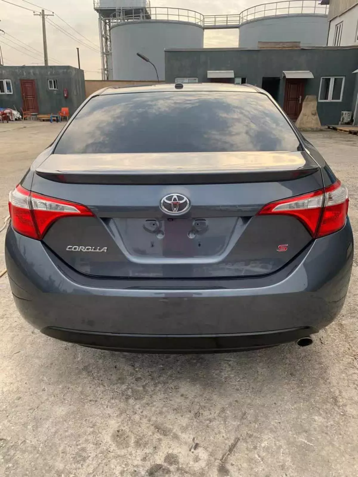 Toyota Corolla   - 2015