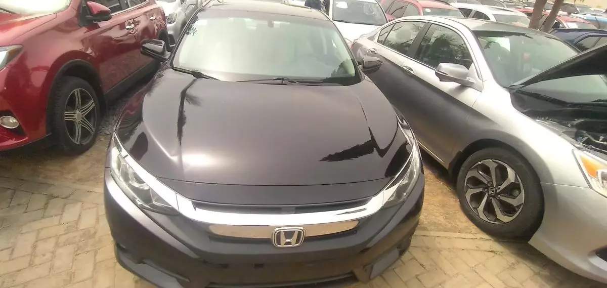 Honda Civic - 2016