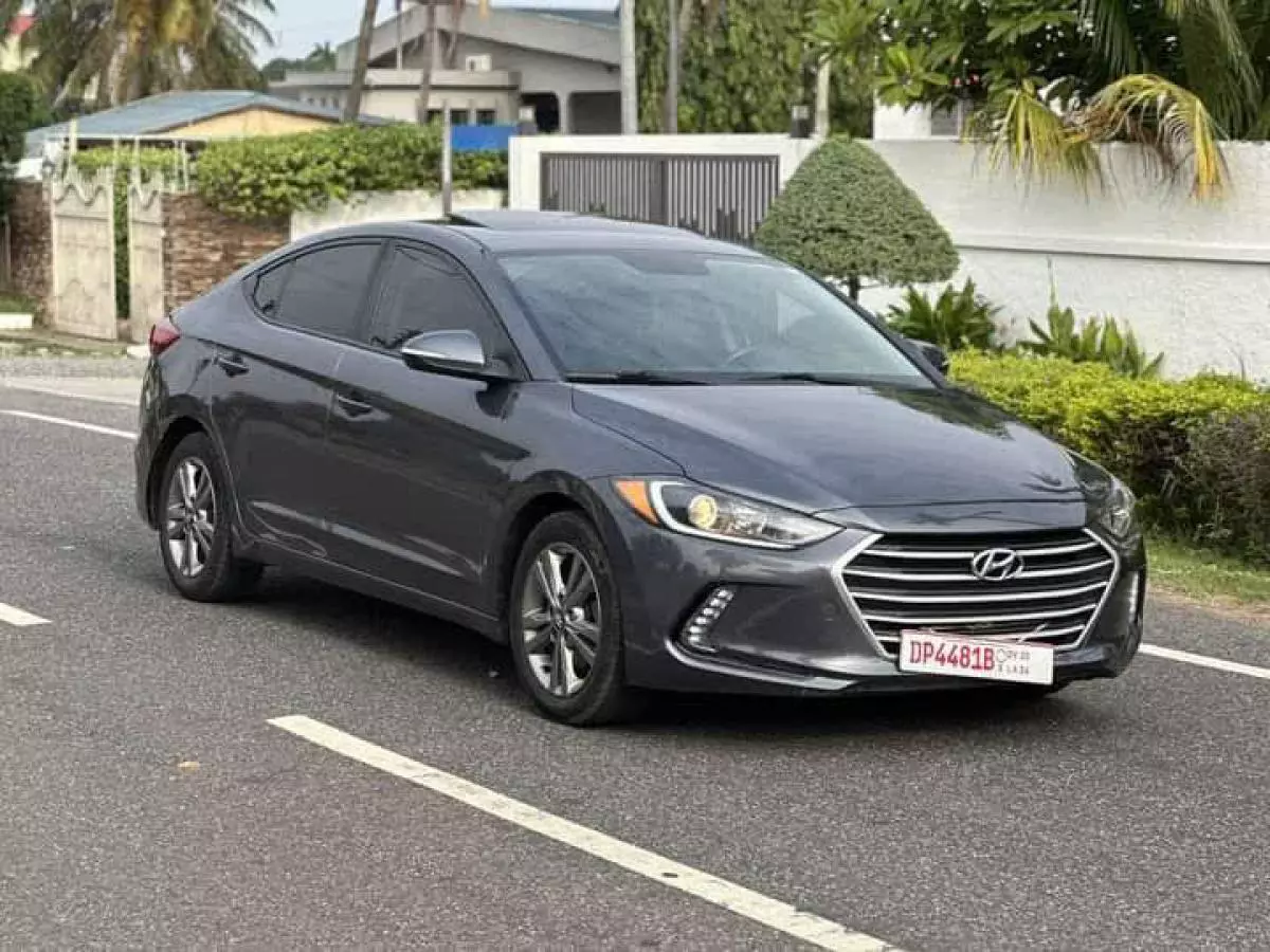 Hyundai Elantra   - 2017