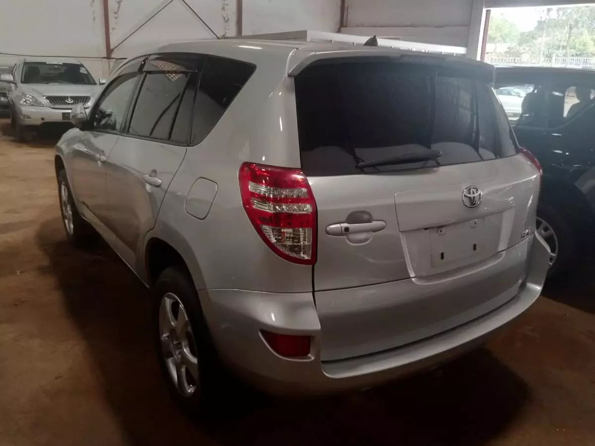 Toyota RAV 4   - 2009