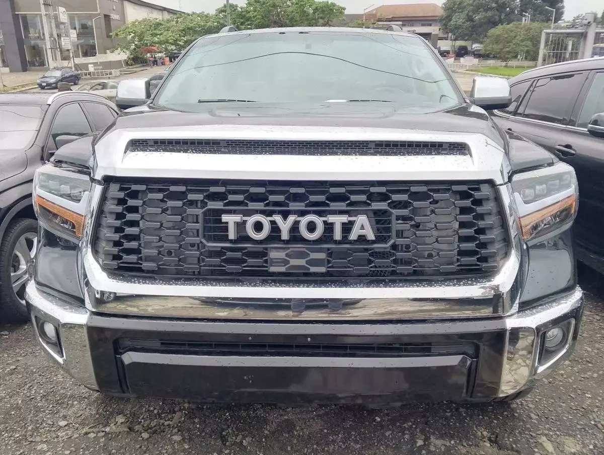 Toyota Sequoia   - 2013