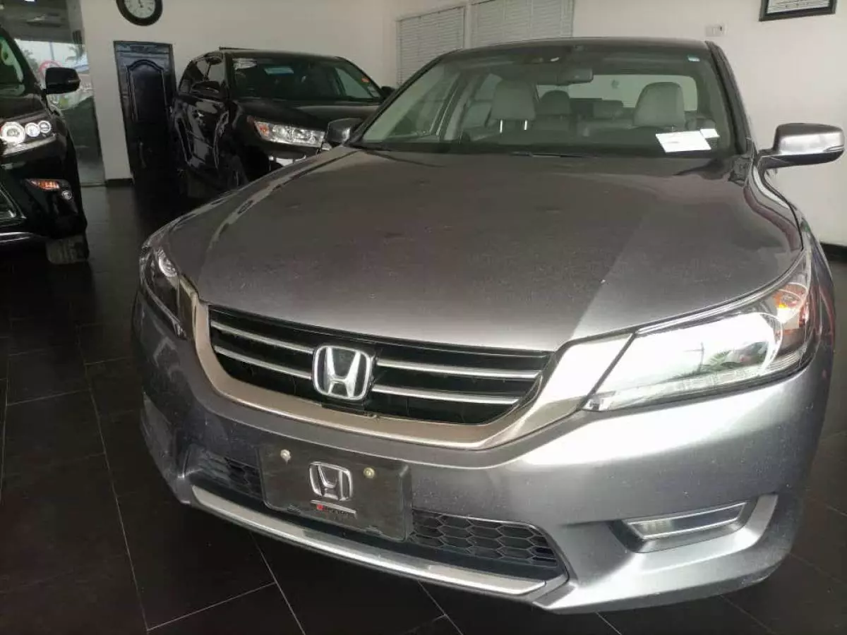 Honda Accord - 2013