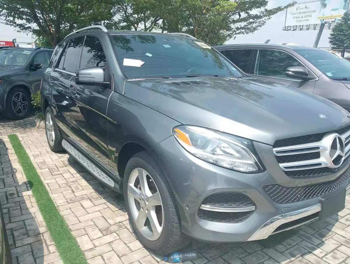 Mercedes-Benz GLE 350   - 2015