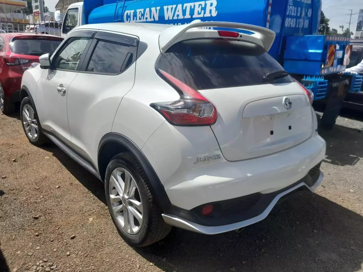 Nissan Juke   - 2016