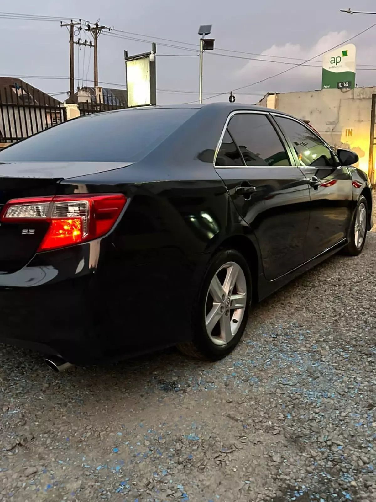 Toyota Camry   - 2012