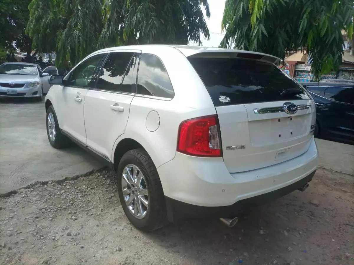 Ford Edge - 2011