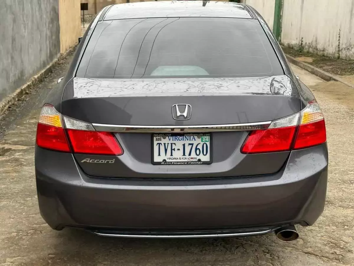 Honda Accord   - 2015