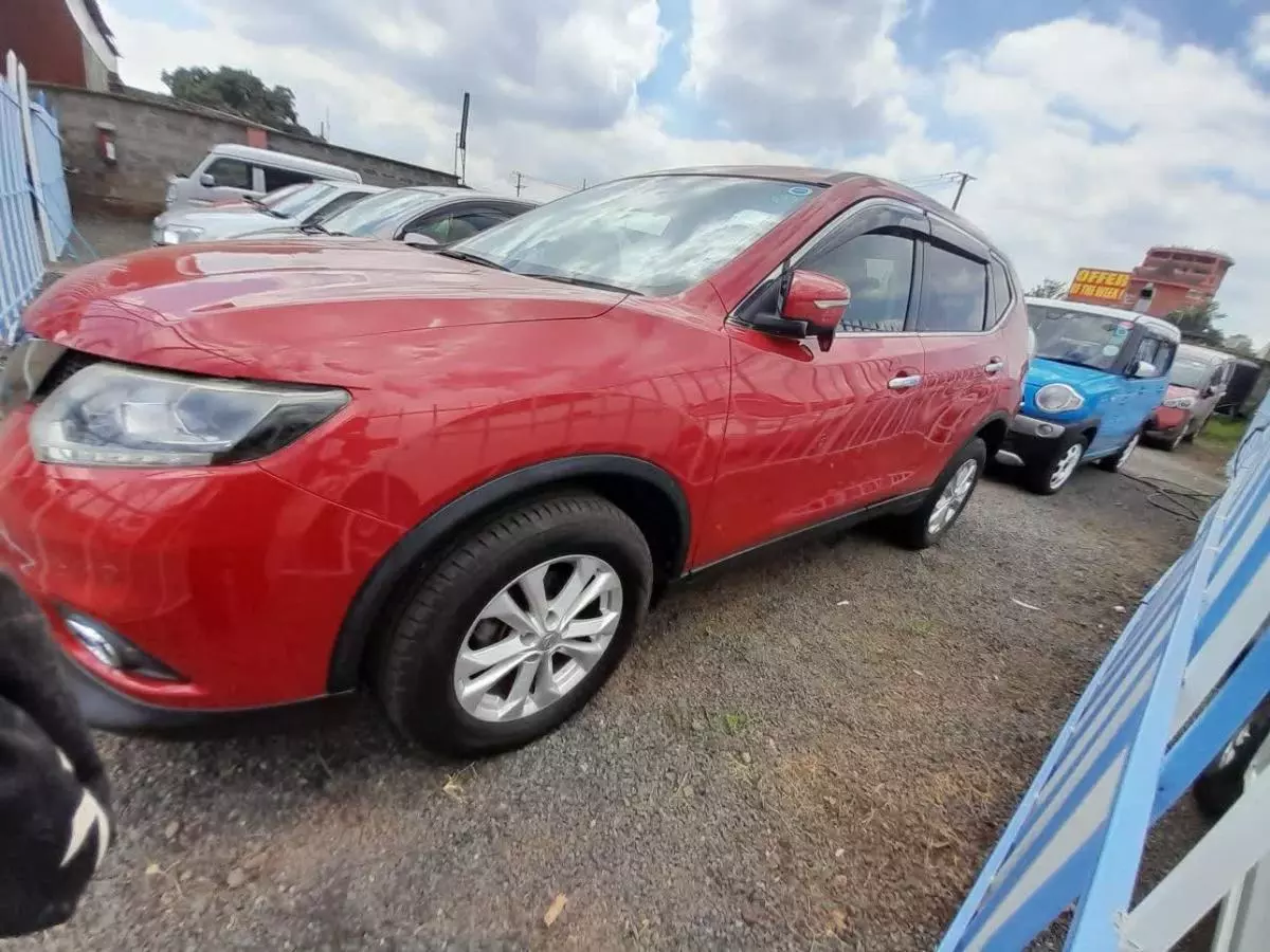 Nissan X-Trail - 2015