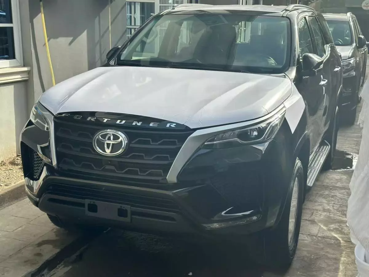 Toyota Fortuner   - 2023