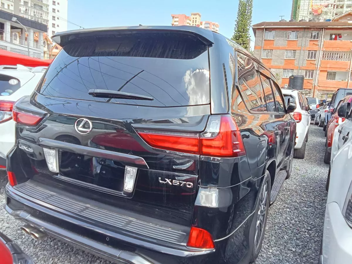 Lexus LX 570   - 2016