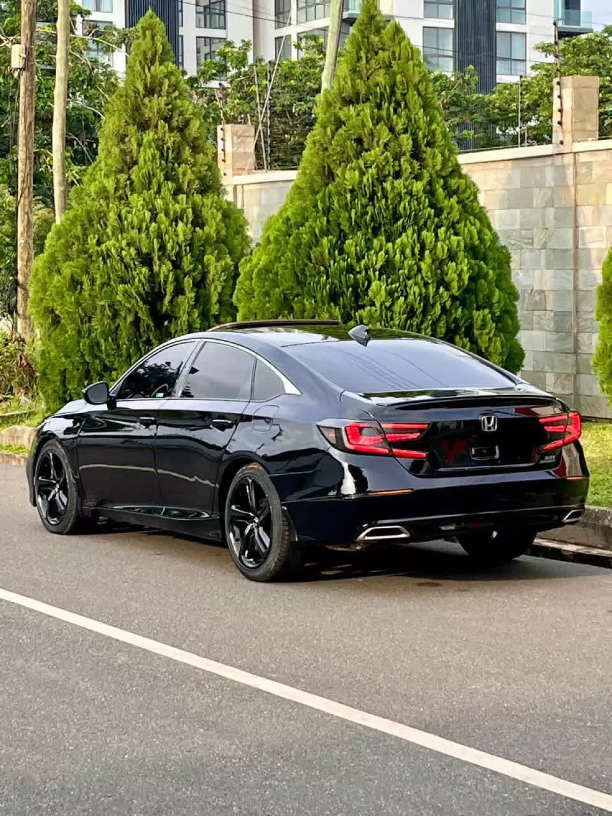 Honda Accord   - 2019