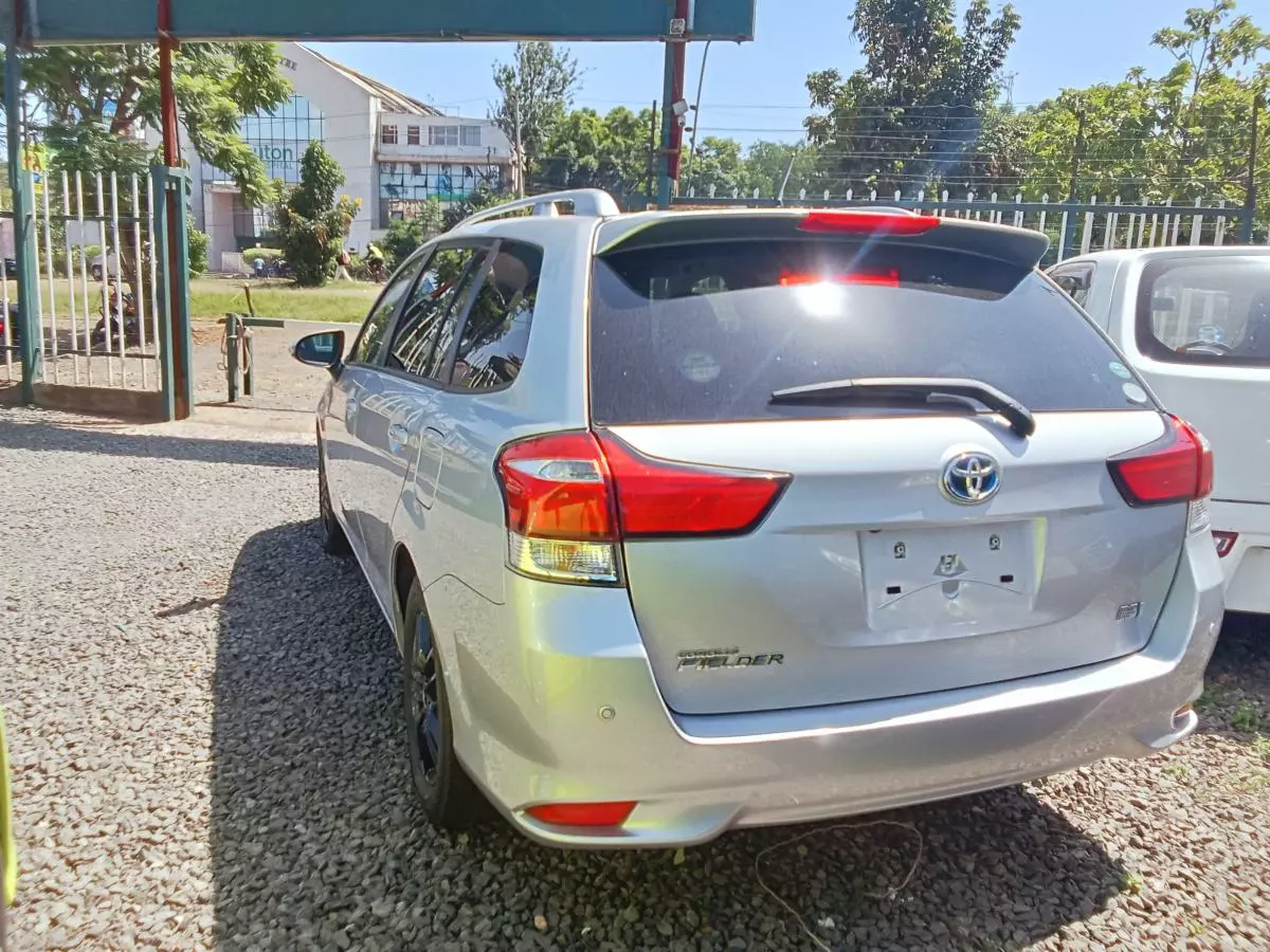 Toyota Fielder    - 2018