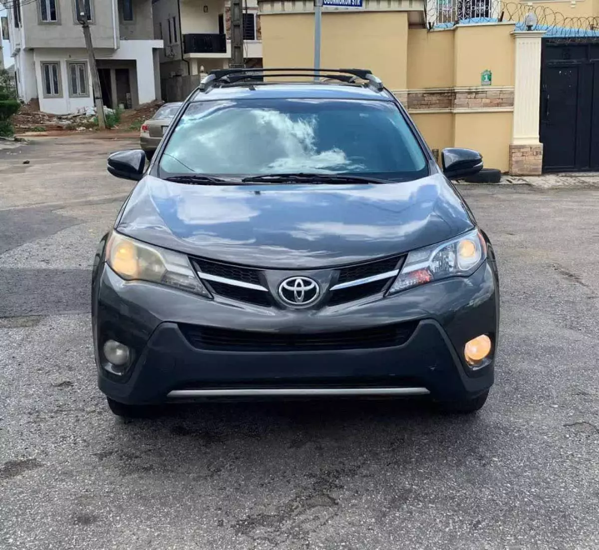 Toyota RAV 4   - 2013