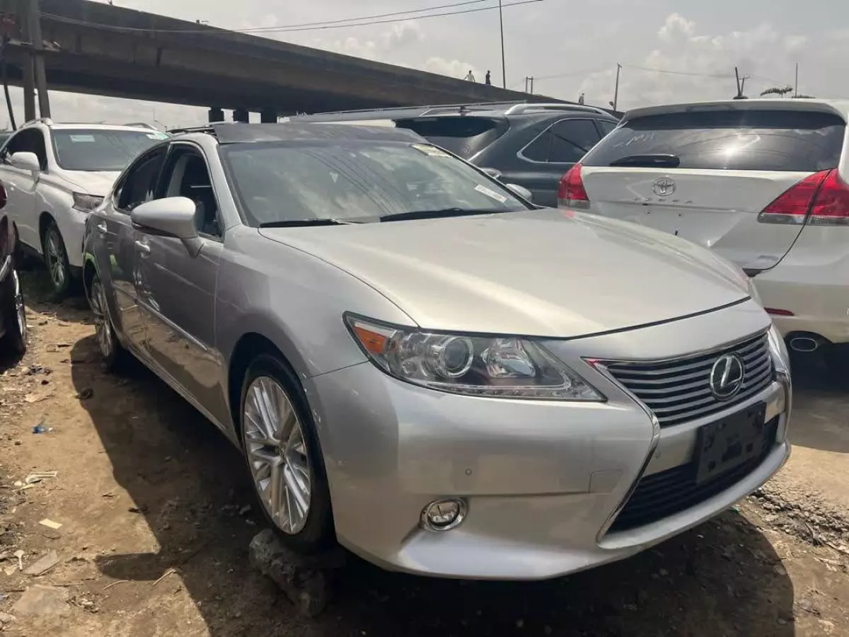 Lexus ES 350   - 2014