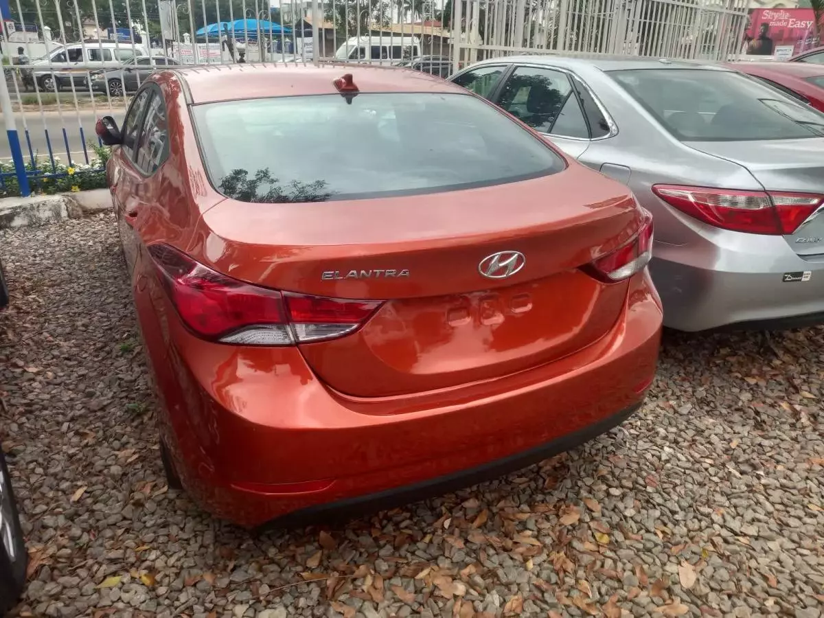 Hyundai Elantra   - 2016