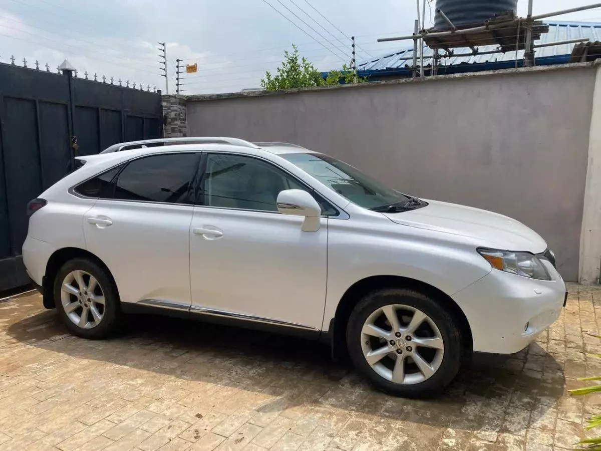 Lexus RX 350   - 2010