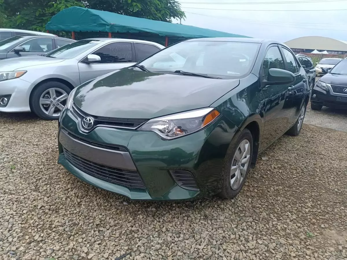 Toyota Corolla   - 2015