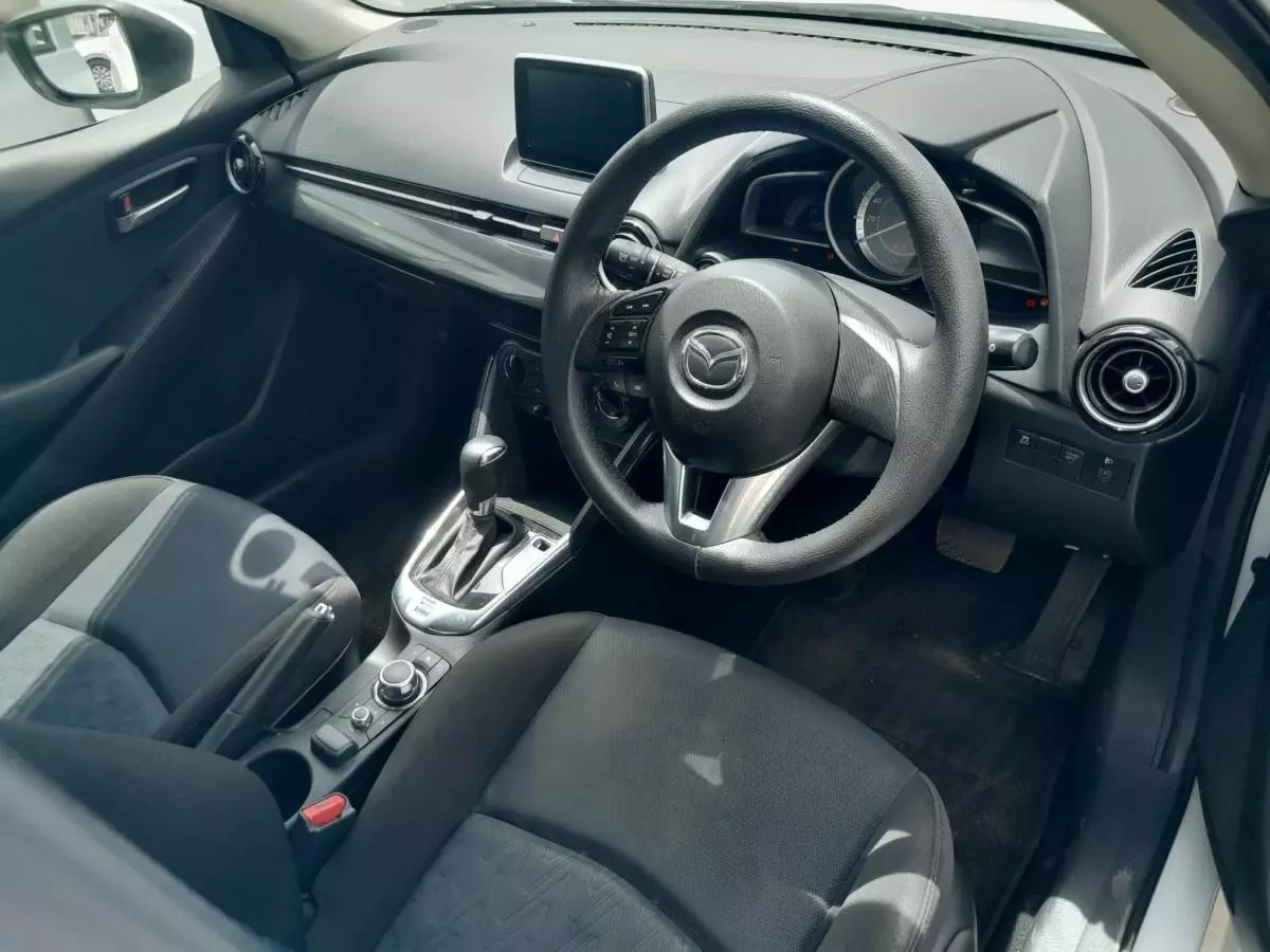Mazda Demio - 2015